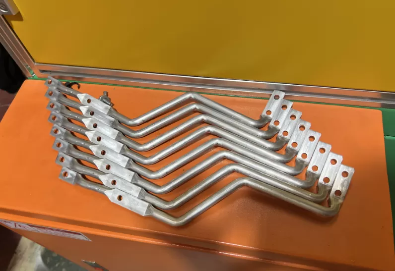 New energy electric cabinet conductive wire integrated forming